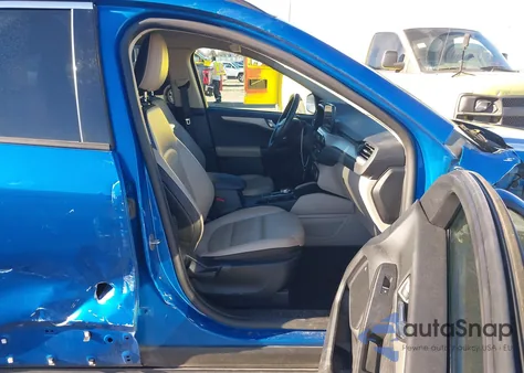 2020 Ford Escape Sel z USA, uszkodzony, nr VIN 1FMCU0H60LUA37116